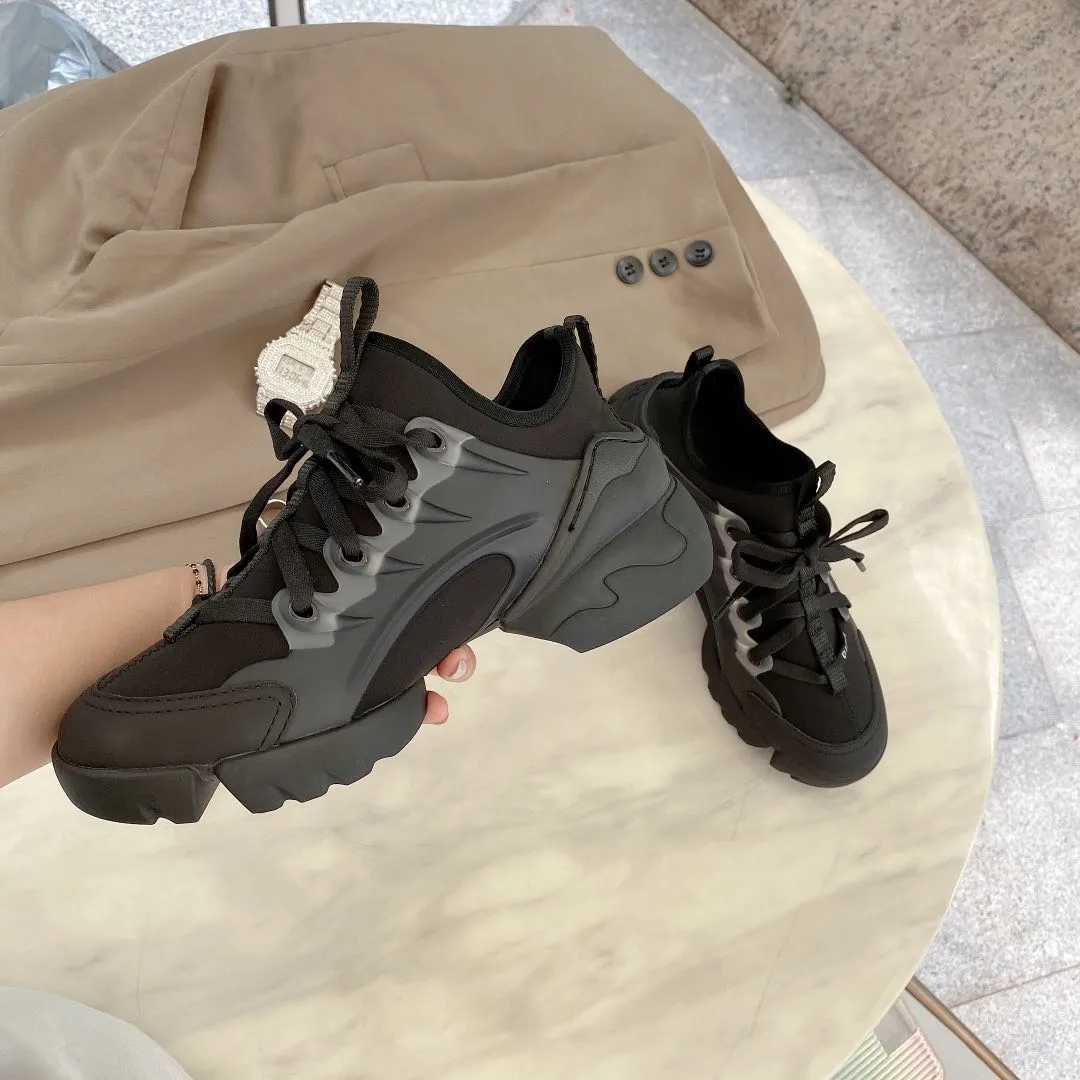 👟👟Ex-factory price 460 👟👟 Women’s Shoes Women’s Clothing DiorDior High-End Version Super Popular Dior Dad Shoes-Crusie “J’DIOR 2020ss The new product created at the first major show of Paris Fashion Week in spring "As long as you buy this noble elegance, it will be yours." The new series is inspired by Dior's chief designer to cleverly combine the webbing on the dress with elegance on the perfect shoe shape. Super classic and good-looking. The original last is the most perfect last shape. Customized original material: imported silk cowhide with soft original customized Lycra surface. The best fabric on the market. 1:1 molded original film combination. The inner cowhide feet are perfect! Sizes 35-41, welcome to compare with the real ones